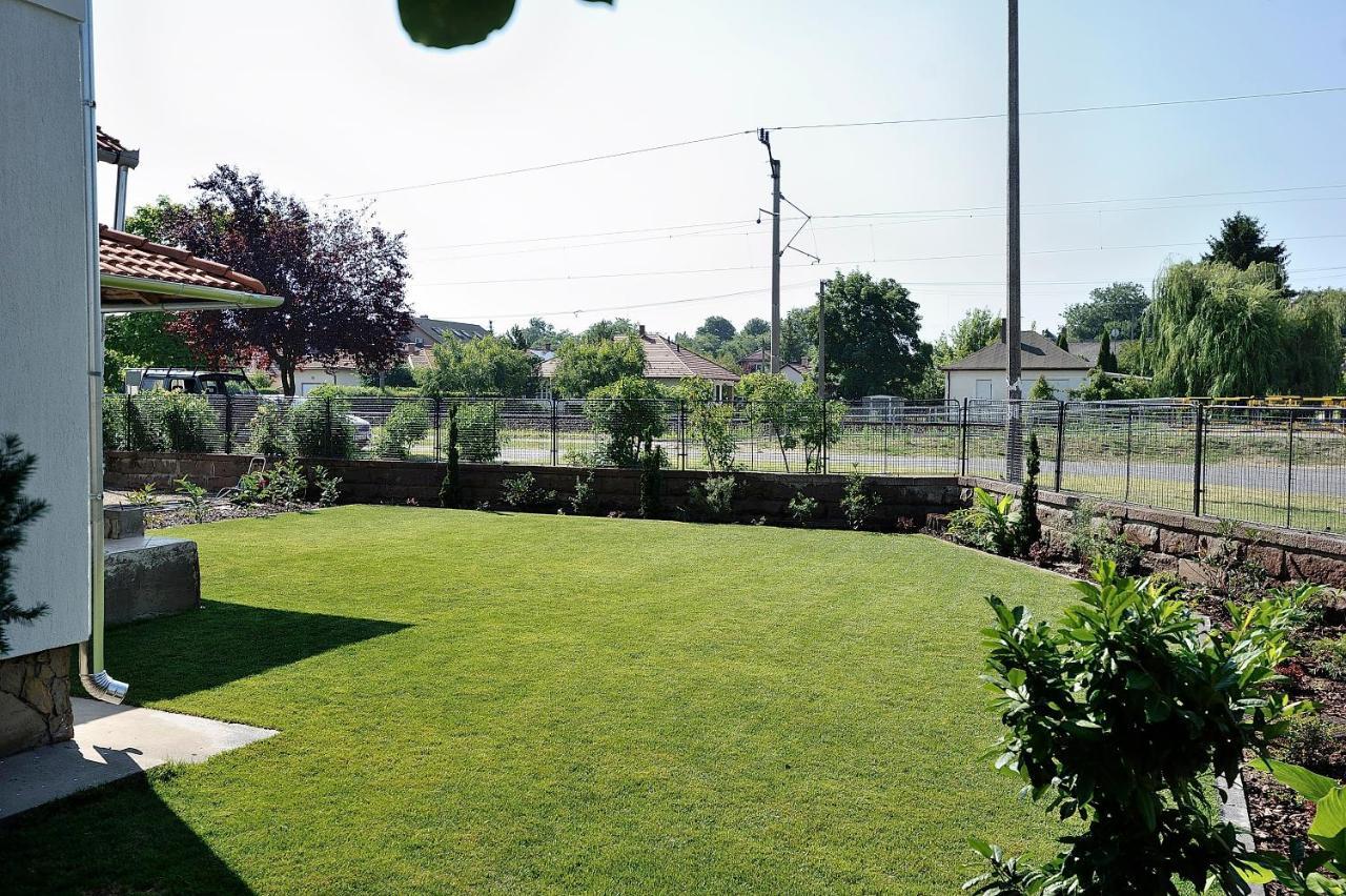 Best Apartman Lelle Balatonlelle Exterior foto